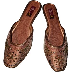 NWOT Y2K Early 2000's SO Slip On Beaded/Sequin Flats